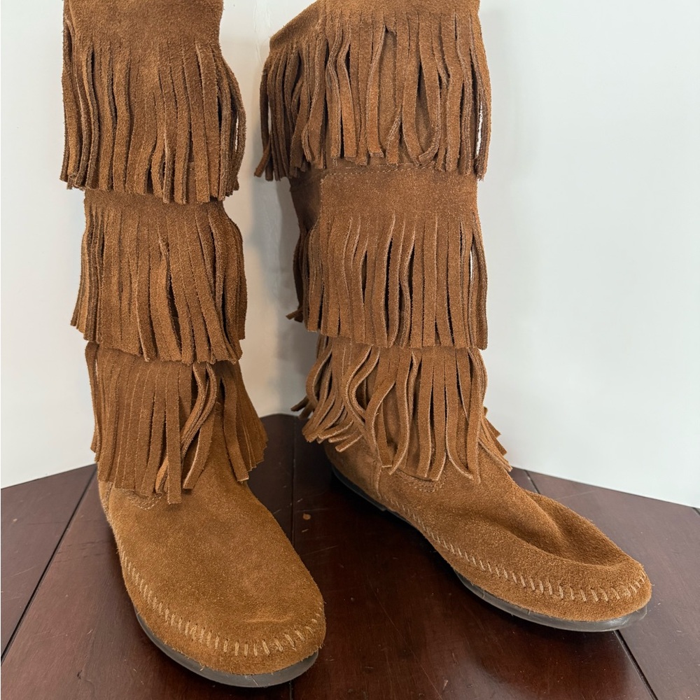 Minnetonka | Brown Fringe Suede Boots